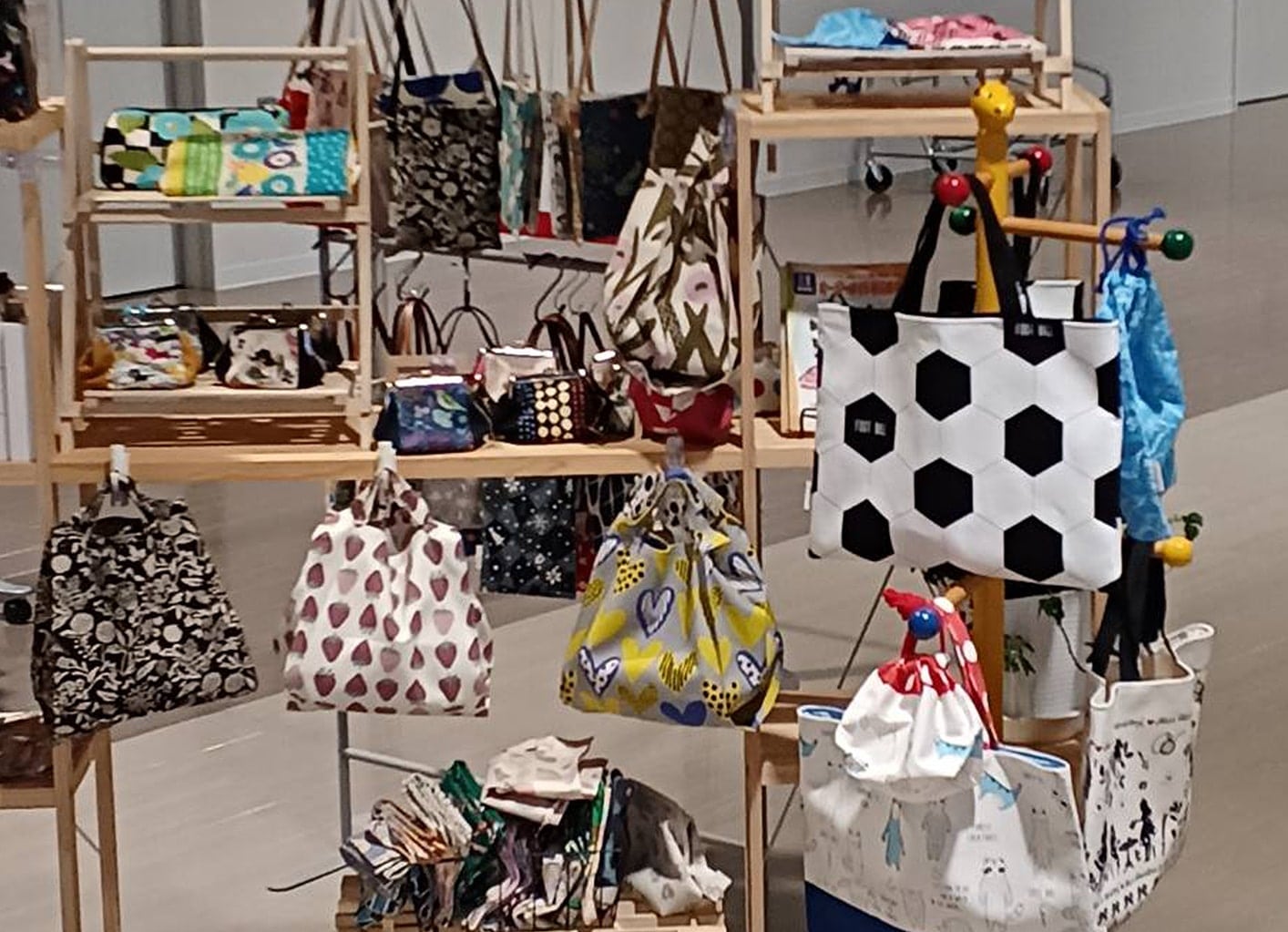 えがお工房8クリーン 縫製作業イメージ