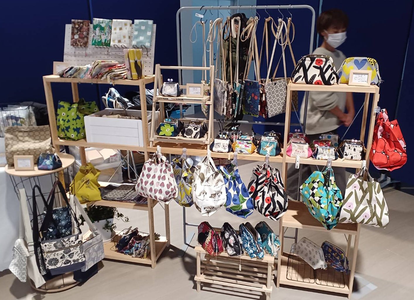 えがお工房8クリーン 縫製作業イメージ